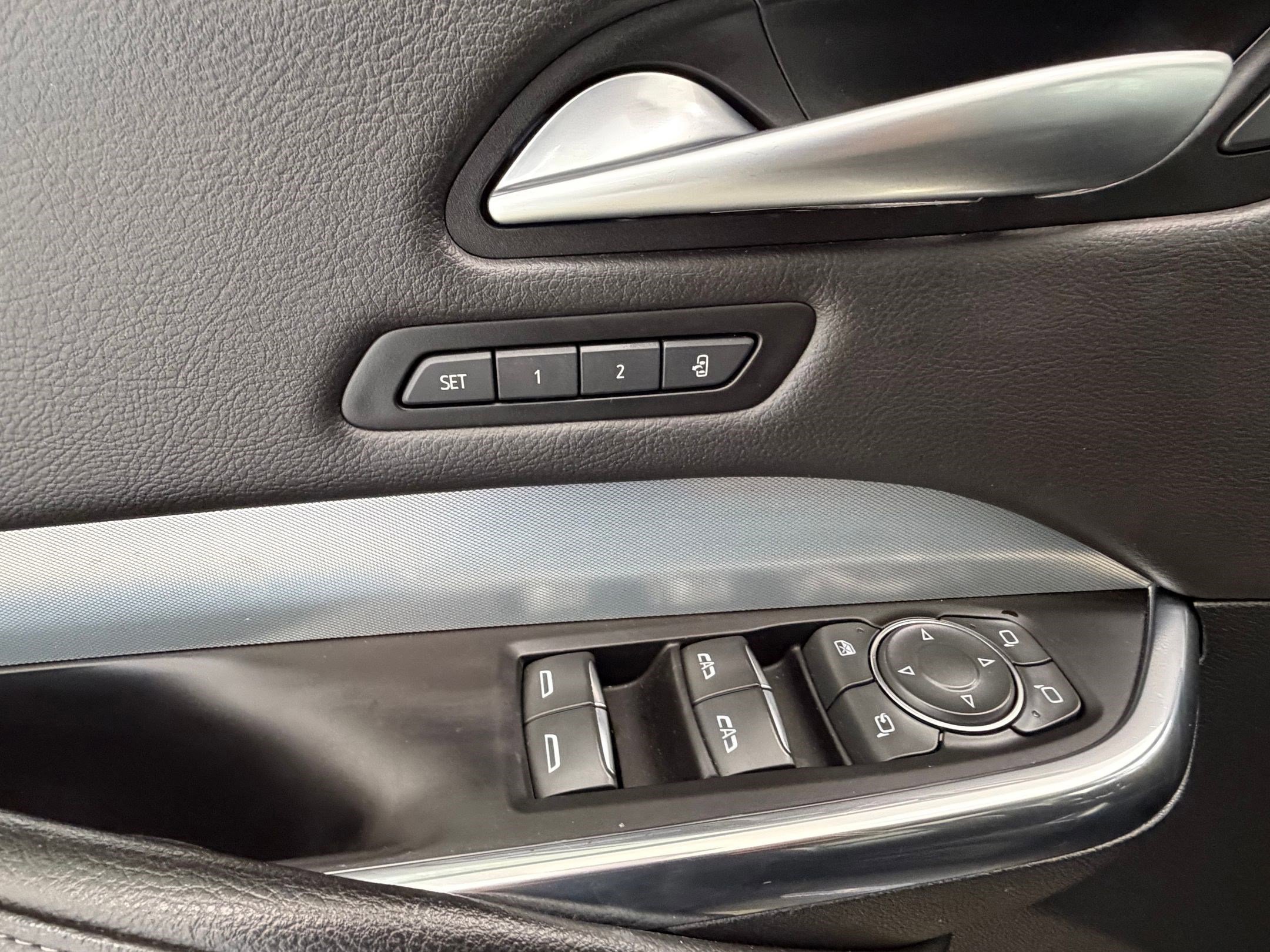 Used 2023 Cadillac XT4 Premium Luxury image 26