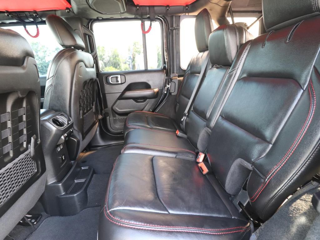 Used 2022 Jeep Wrangler Unlimited Rubicon AWD/4WD image 13