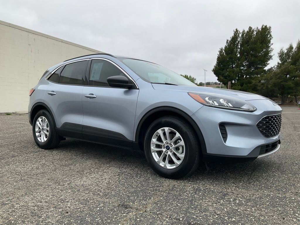 Certified 2022 Ford Escape SE image 17