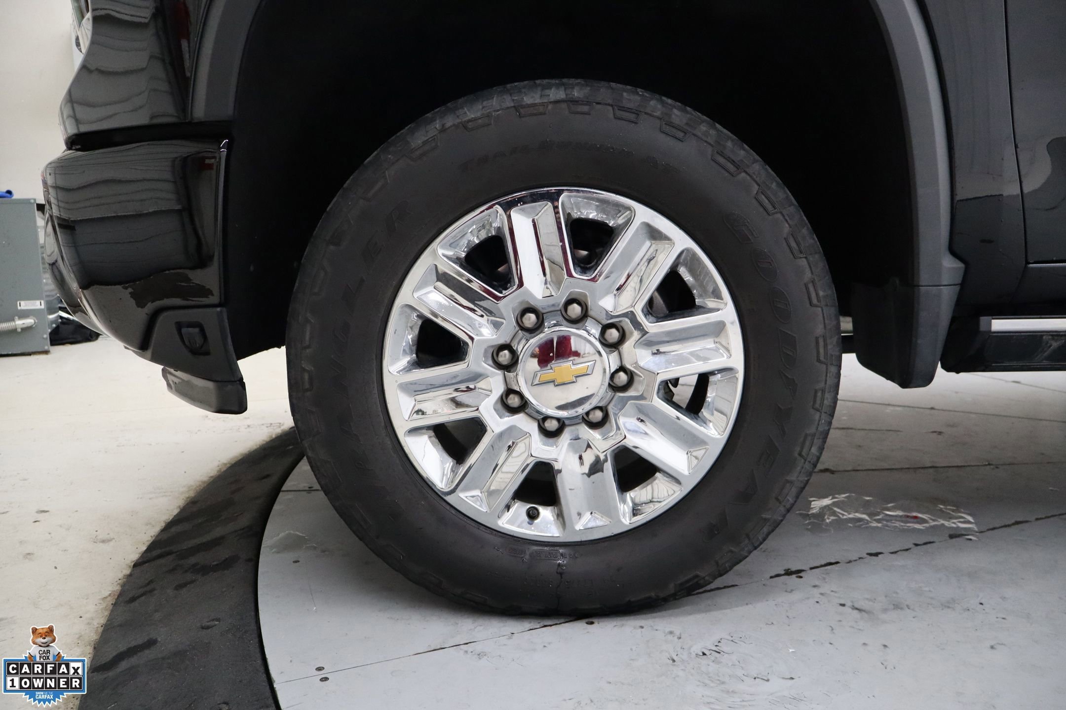 Used 2024 Chevrolet Silverado 2500 High Country w/ High Country Premium Package image 16