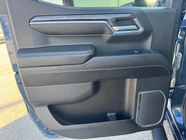 Used 2023 Chevrolet Silverado 1500 LTZ image 25