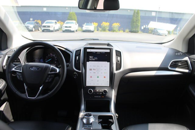 Certified 2024 Ford Edge SEL w/ Convenience Package AWD/4WD image 7