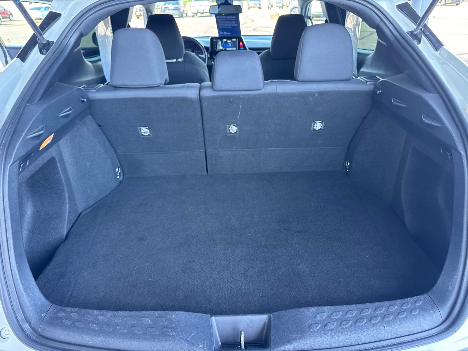 Used 2018 Toyota C-HR XLE FWD image 33