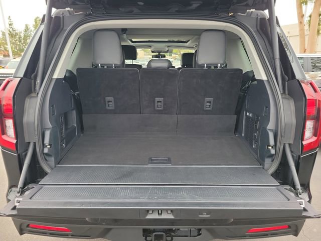 Certified 2025 Ford Expedition Active RWD image 21