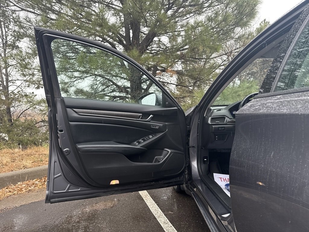 Used 2018 Honda Accord EX-L image 9