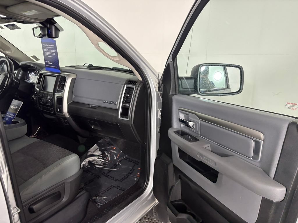 Used 2019 RAM 1500 Big Horn w/ Rambox Value Package AWD/4WD image 35