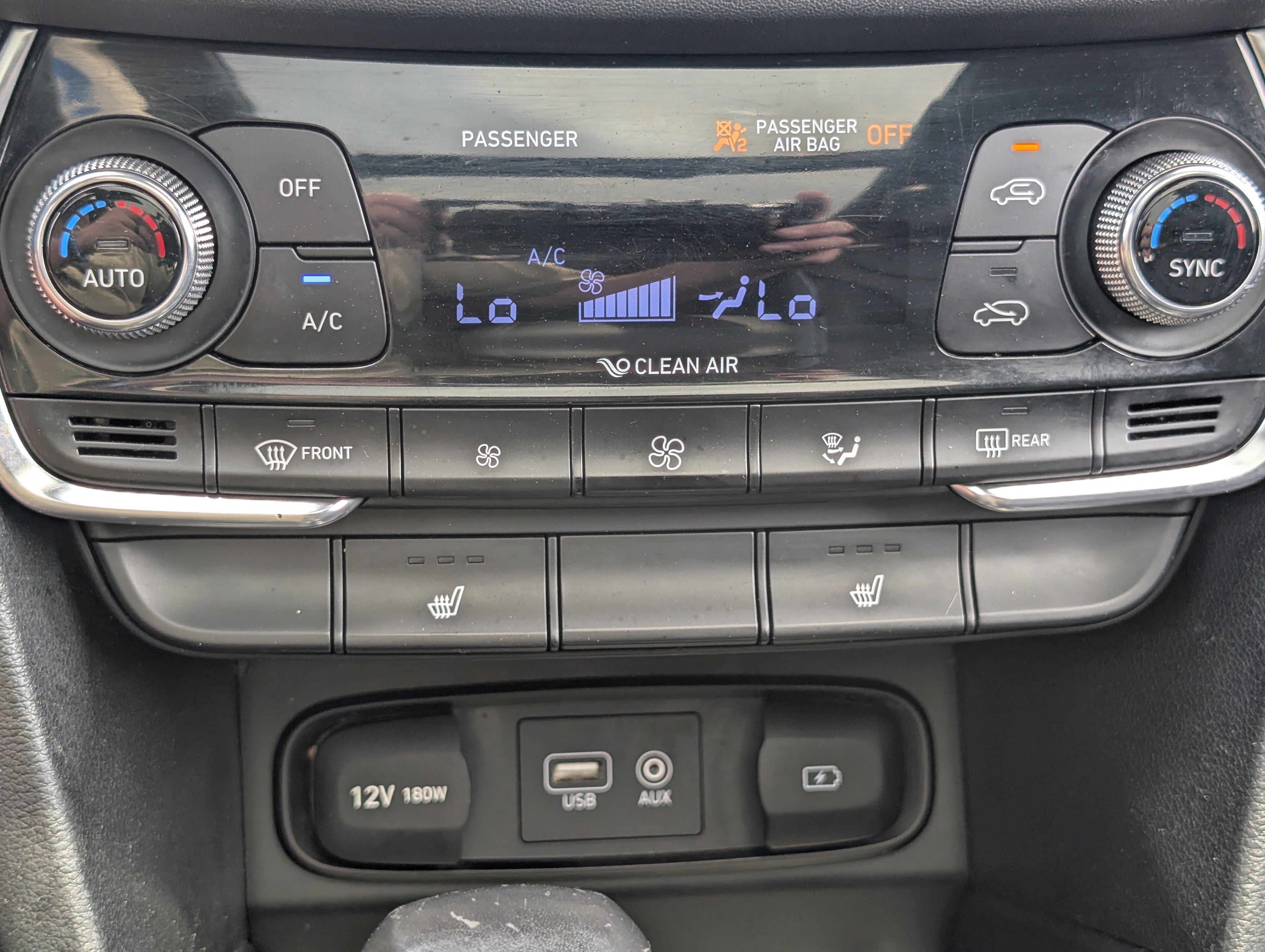 Used 2019 Hyundai Santa Fe Limited FWD image 26