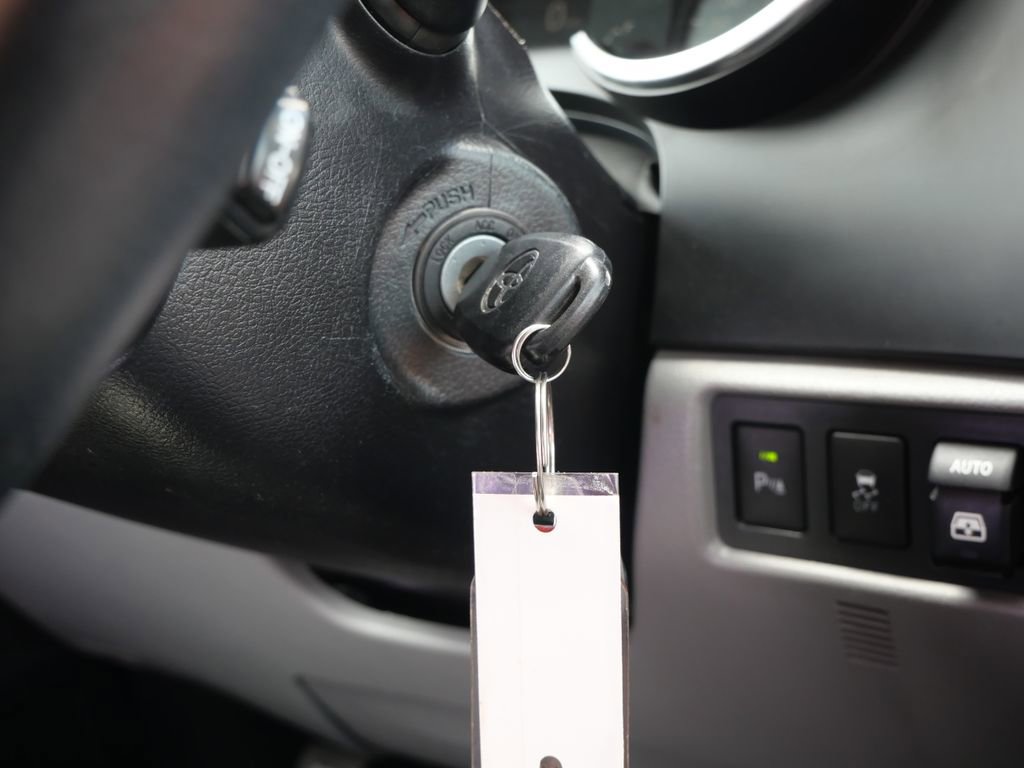 Used 2018 Toyota Sequoia Platinum w/ Carpet Mat Package image 24