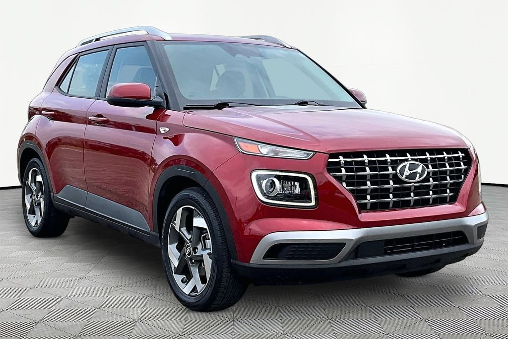Used 2024 Hyundai Venue Limited FWD image 12