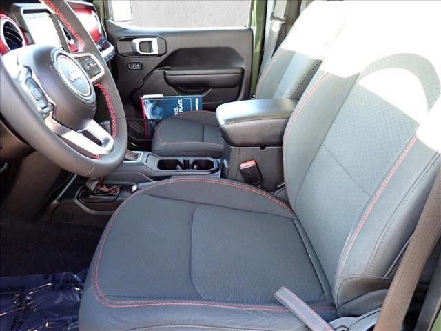 Used 2023 Jeep Wrangler Rubicon AWD/4WD image 9