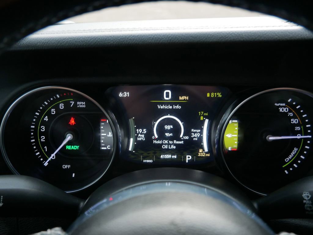 Used 2022 Jeep Wrangler Unlimited Sahara w/ Cold Weather Group image 19