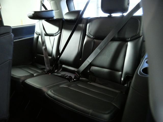 Certified 2025 Ford Expedition Max Platinum AWD/4WD image 16