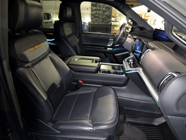 Certified 2025 Ford Expedition Tremor AWD/4WD image 19