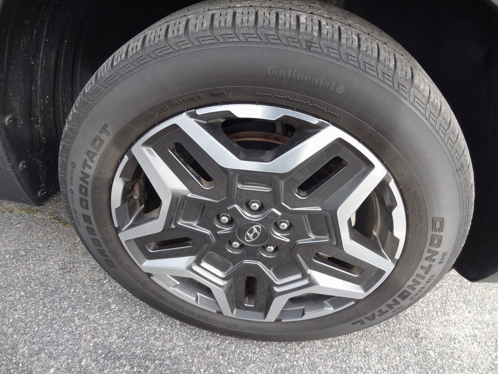 Used 2023 Hyundai Santa Fe Limited image 13