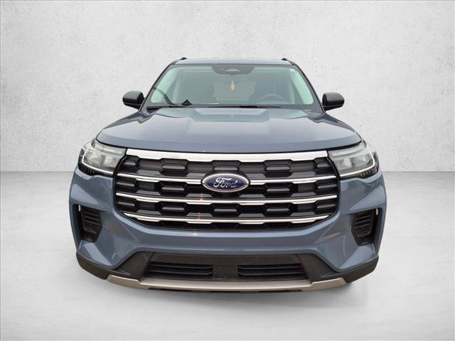 Certified 2025 Ford Explorer Active AWD/4WD image 2