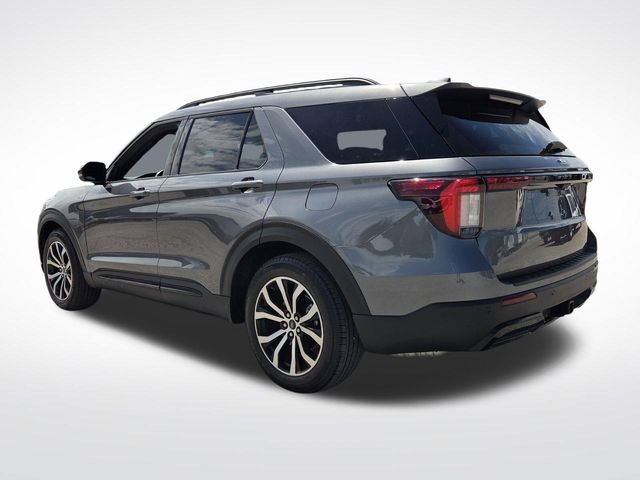 Certified 2025 Ford Explorer ST-Line w/ Premium Package RWD image 7