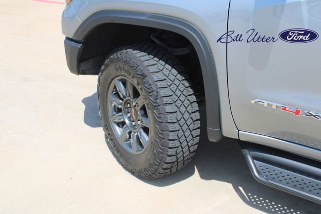 Used 2025 GMC Sierra 1500 AT4X AWD/4WD image 9
