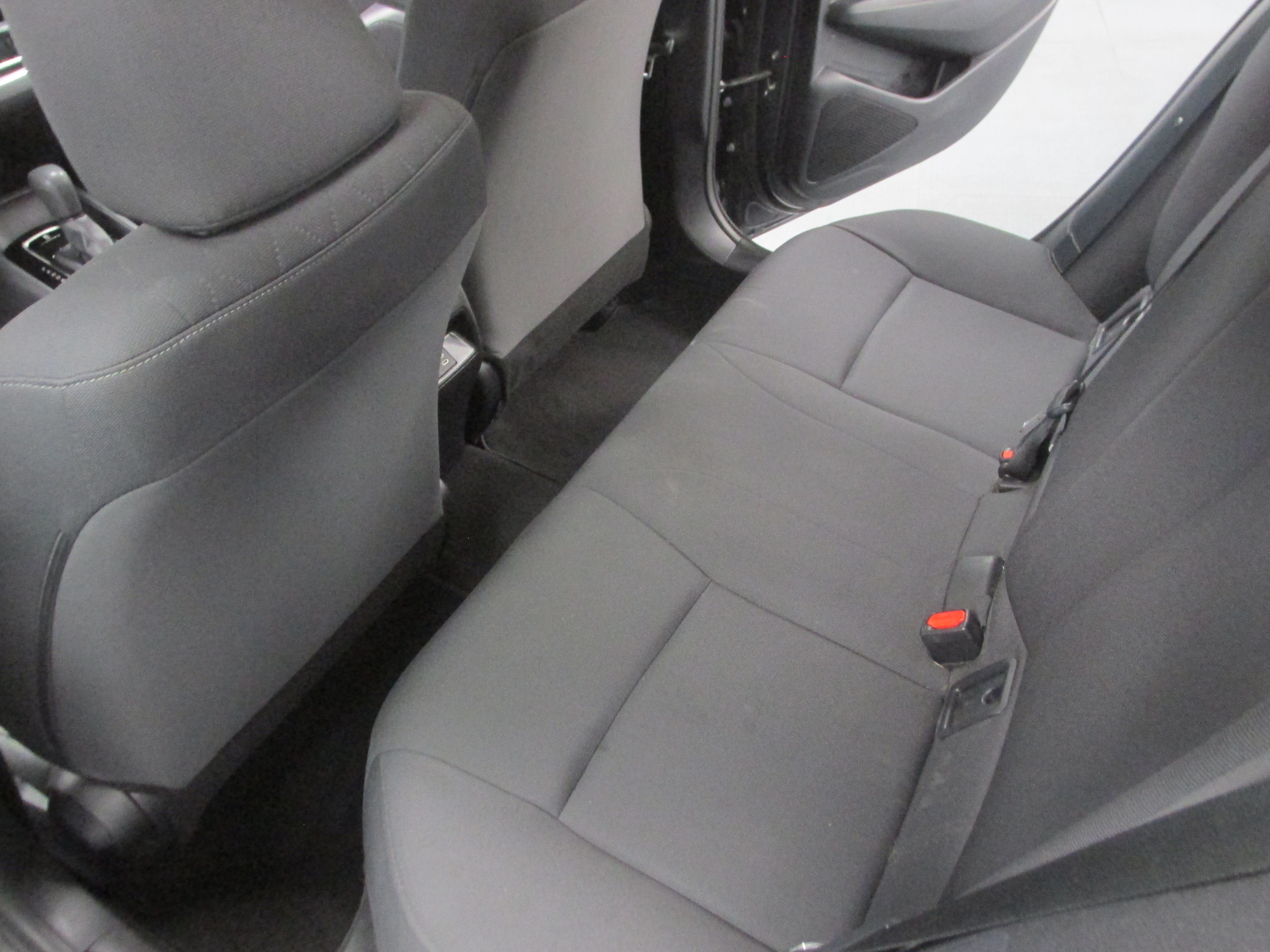 Used 2025 Toyota Corolla LE FWD image 25
