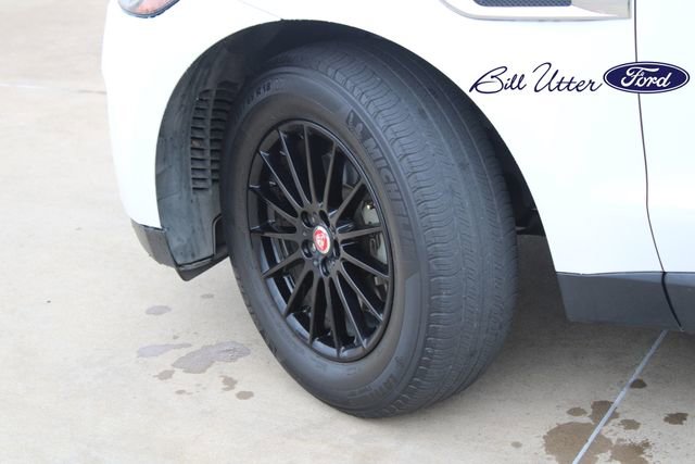 Used 2020 Jaguar F-PACE 25t image 9