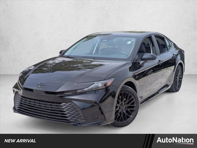 Used 2025 Toyota Camry LE image 1