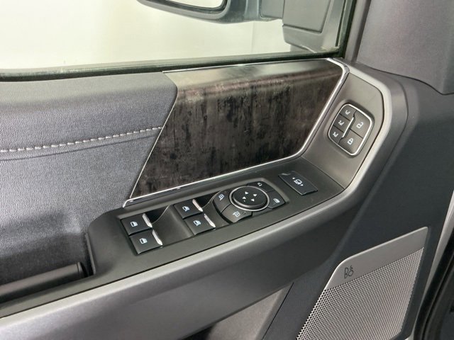 Certified 2025 Ford F350 Lariat w/ Black Appearance Package image 16