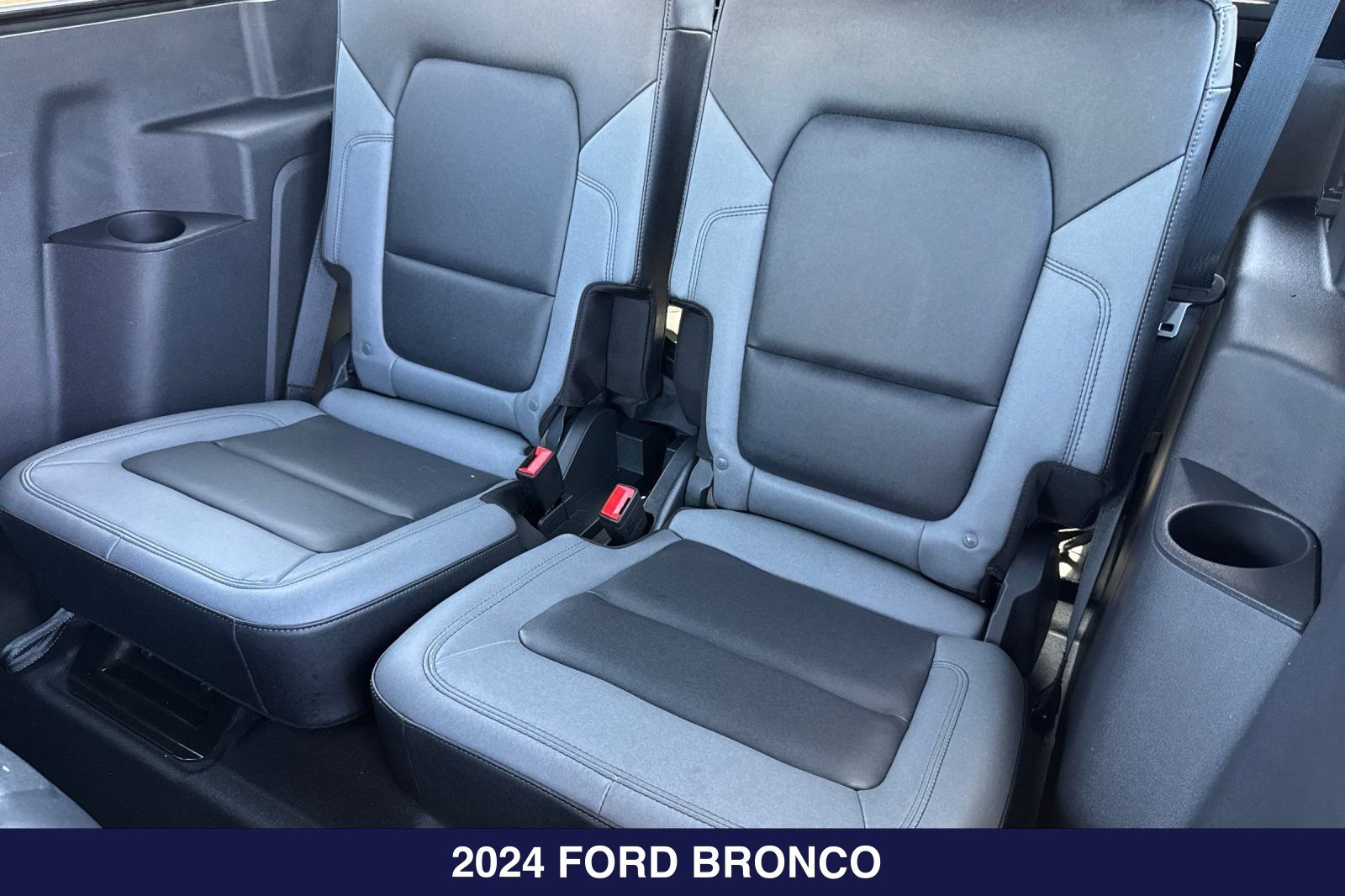 Certified 2024 Ford Bronco Black Diamond AWD/4WD image 14