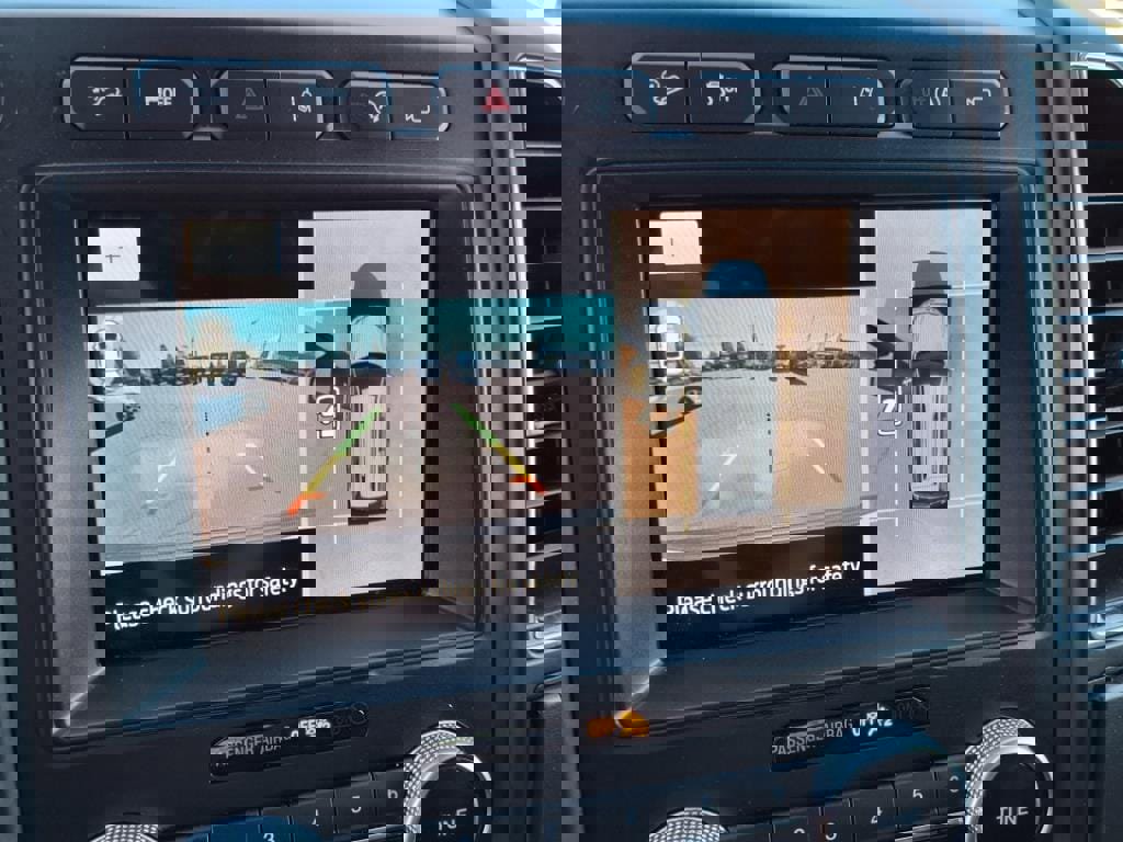 Certified 2021 Ford Expedition Limited image 18