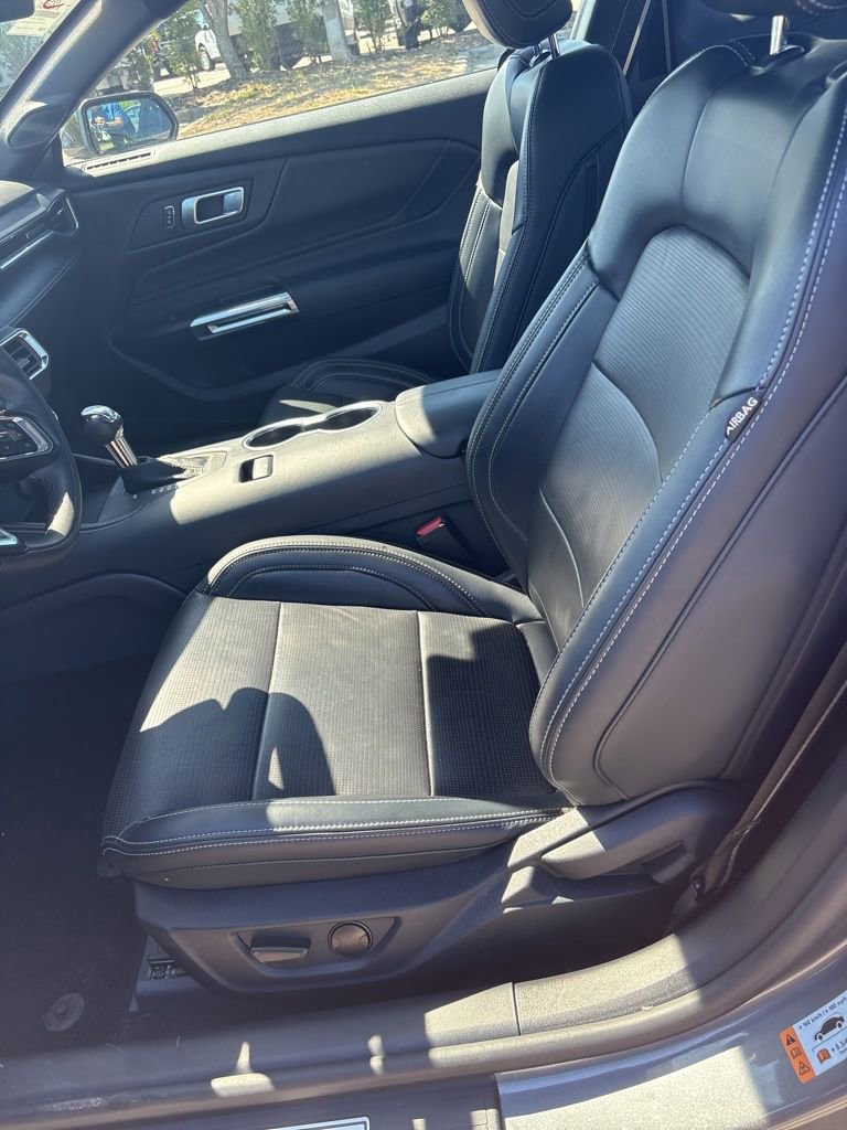 Certified 2025 Ford Mustang GT Premium image 3