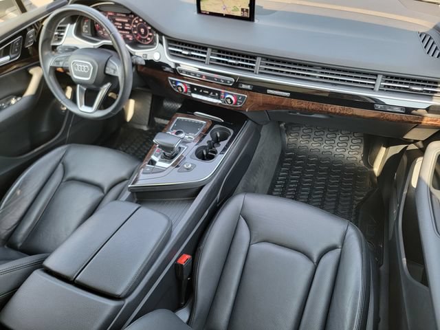 Used 2018 Audi Q7 3.0T Prestige w/ Prestige Package AWD/4WD image 39