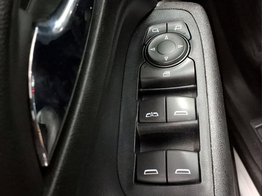 Used 2020 Chevrolet Equinox Premier AWD/4WD image 12