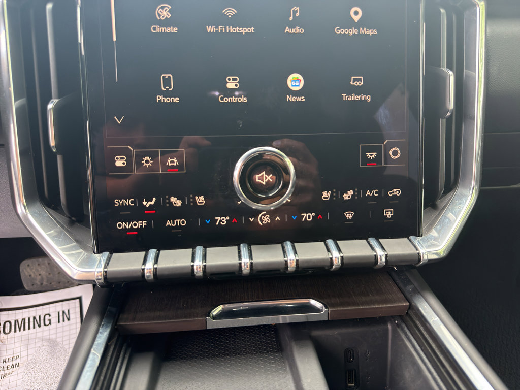 Used 2025 GMC Acadia Denali FWD image 8