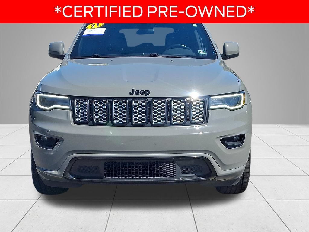 Used 2021 Jeep Grand Cherokee Laredo X AWD/4WD image 2