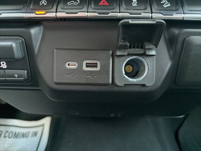 Used 2021 GMC Sierra 1500 Elevation image 31