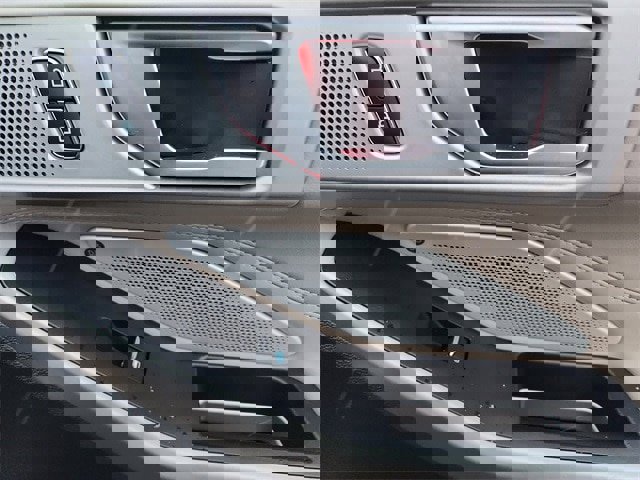 Certified 2023 Ford Explorer Limited w/ Limited Technology Package image 35