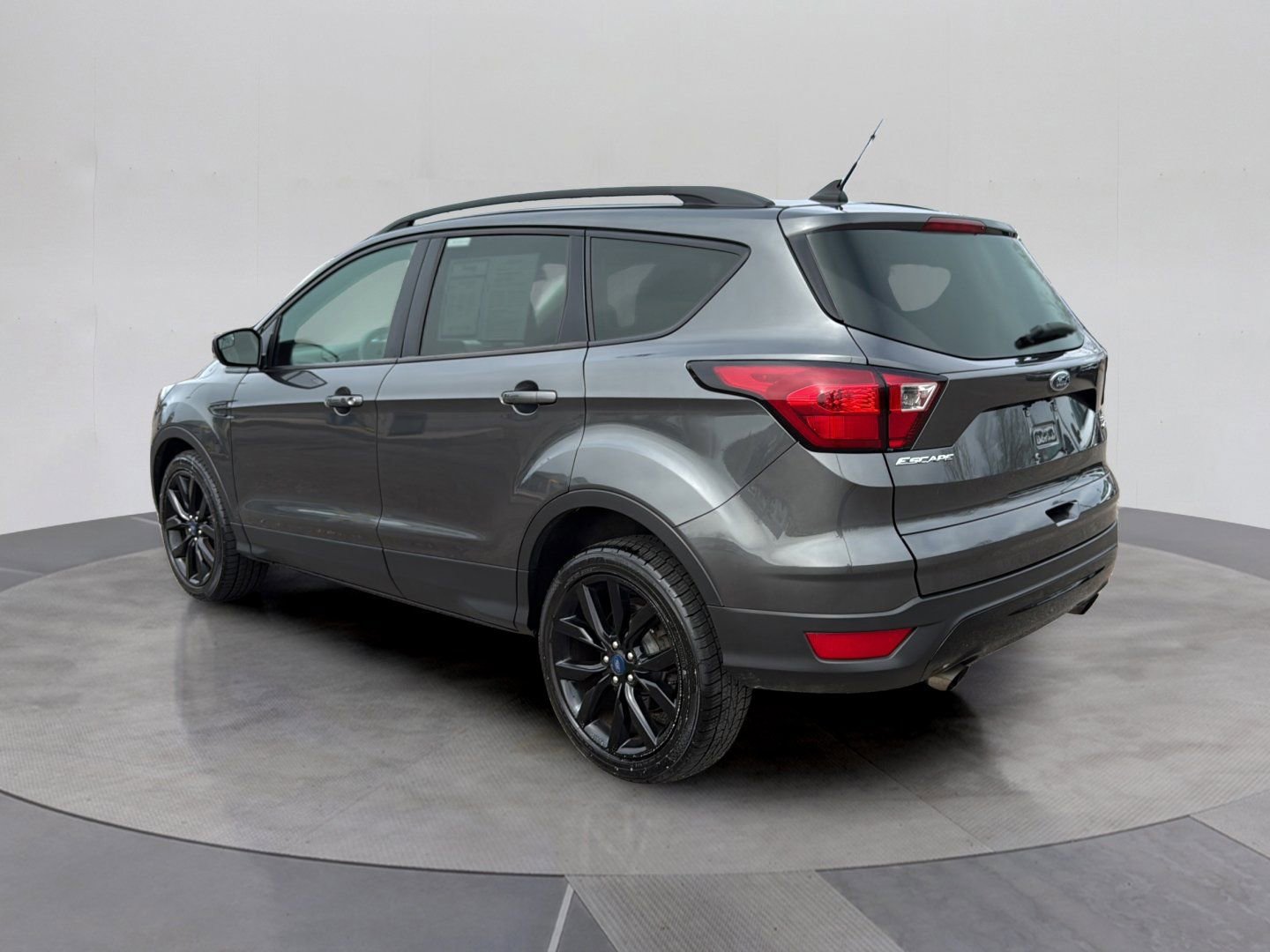 Certified 2019 Ford Escape SE AWD/4WD image 3