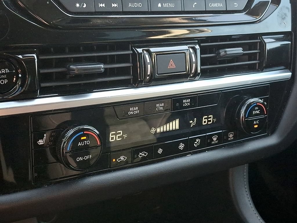 Used 2025 Nissan Pathfinder SV AWD/4WD image 15