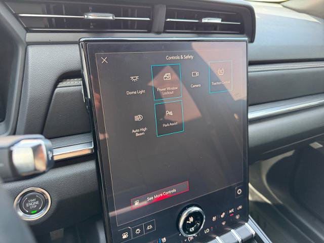 Used 2026 GMC Terrain Elevation w/ Elevation Premium Package FWD image 28