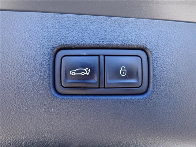 Used 2023 Genesis GV70 2.5T w/ Advanced Package AWD/4WD image 9