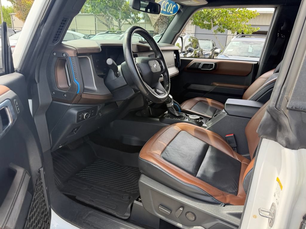 Certified 2022 Ford Bronco Outer Banks w/ Sasquatch Package AWD/4WD image 12