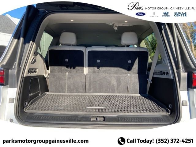 Used 2022 Jeep Wagoneer Series II AWD/4WD image 14