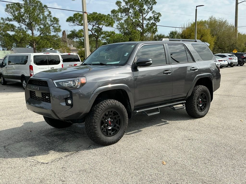 Used 2022 Toyota 4Runner SR5 Premium w/ Moonroof Package image 2