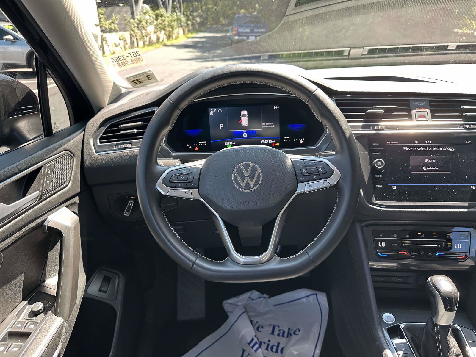 Used 2022 Volkswagen Tiguan SE AWD/4WD image 12