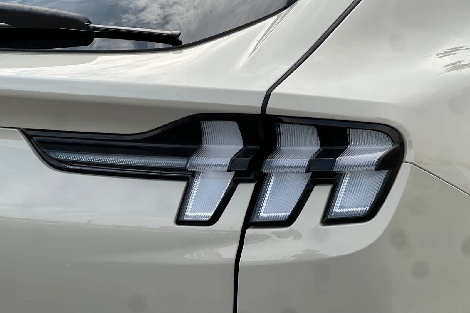 Certified 2025 Ford Mustang Mach-E Select RWD image 27