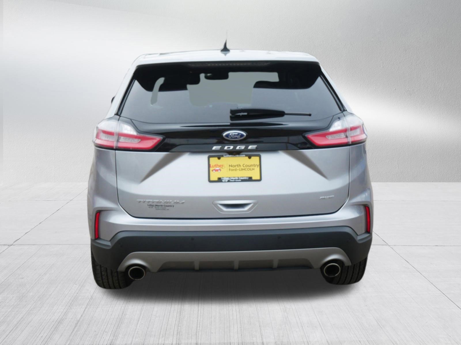 Certified 2022 Ford Edge Titanium image 4