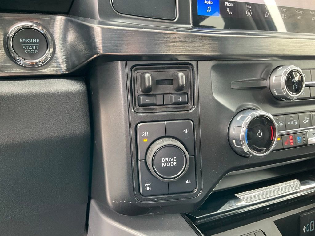 Certified 2025 Ford F350 Lariat w/ Black Appearance Package image 87