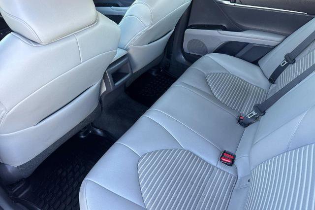 Used 2018 Toyota Camry SE w/ Audio Package FWD image 12