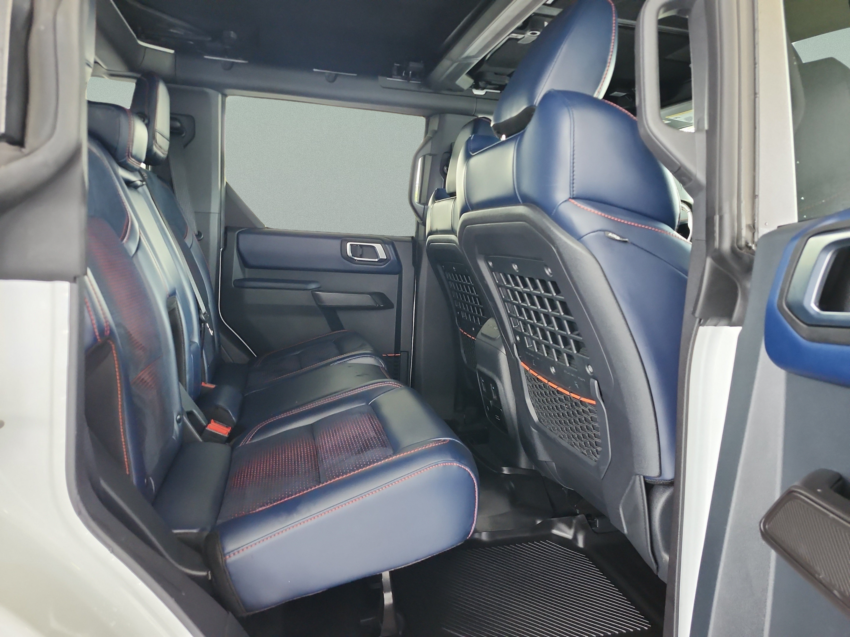 Certified 2024 Ford Bronco Raptor w/ Interior Carbon Fiber Pack 6 AWD/4WD image 19