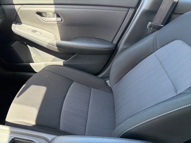 Used 2025 Nissan Sentra SV image 11