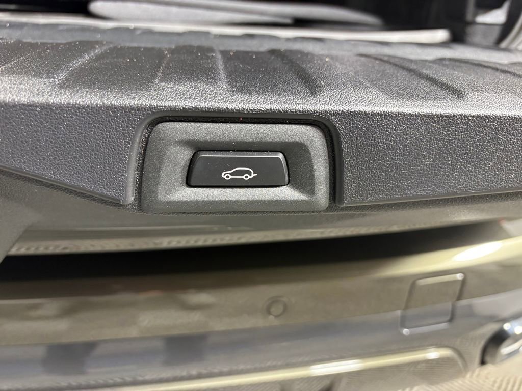 Used 2026 BMW X5 xDrive40i w/ M Sport Package image 48