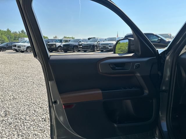 Certified 2025 Ford Bronco Sport Outer Banks w/ Outer Banks Tech Package+ AWD/4WD image 25